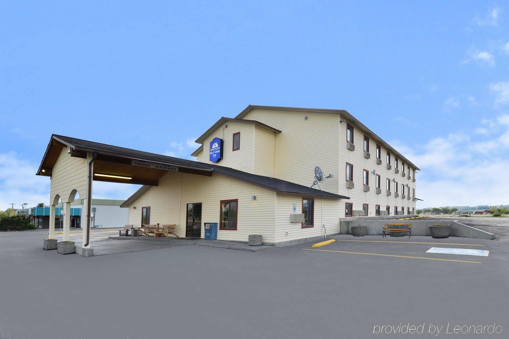 Super 8 By Wyndham Dillon Motel Exterior foto
